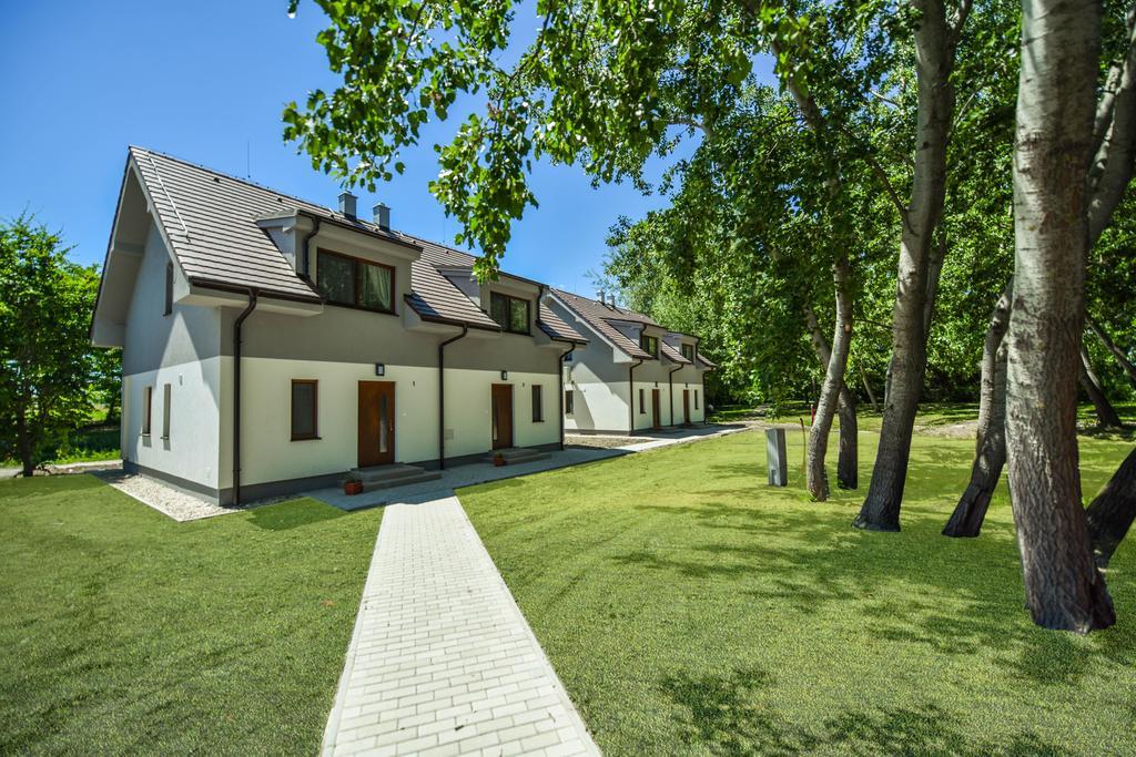 Penzion Platan Dunajská Streda Exteriör bild